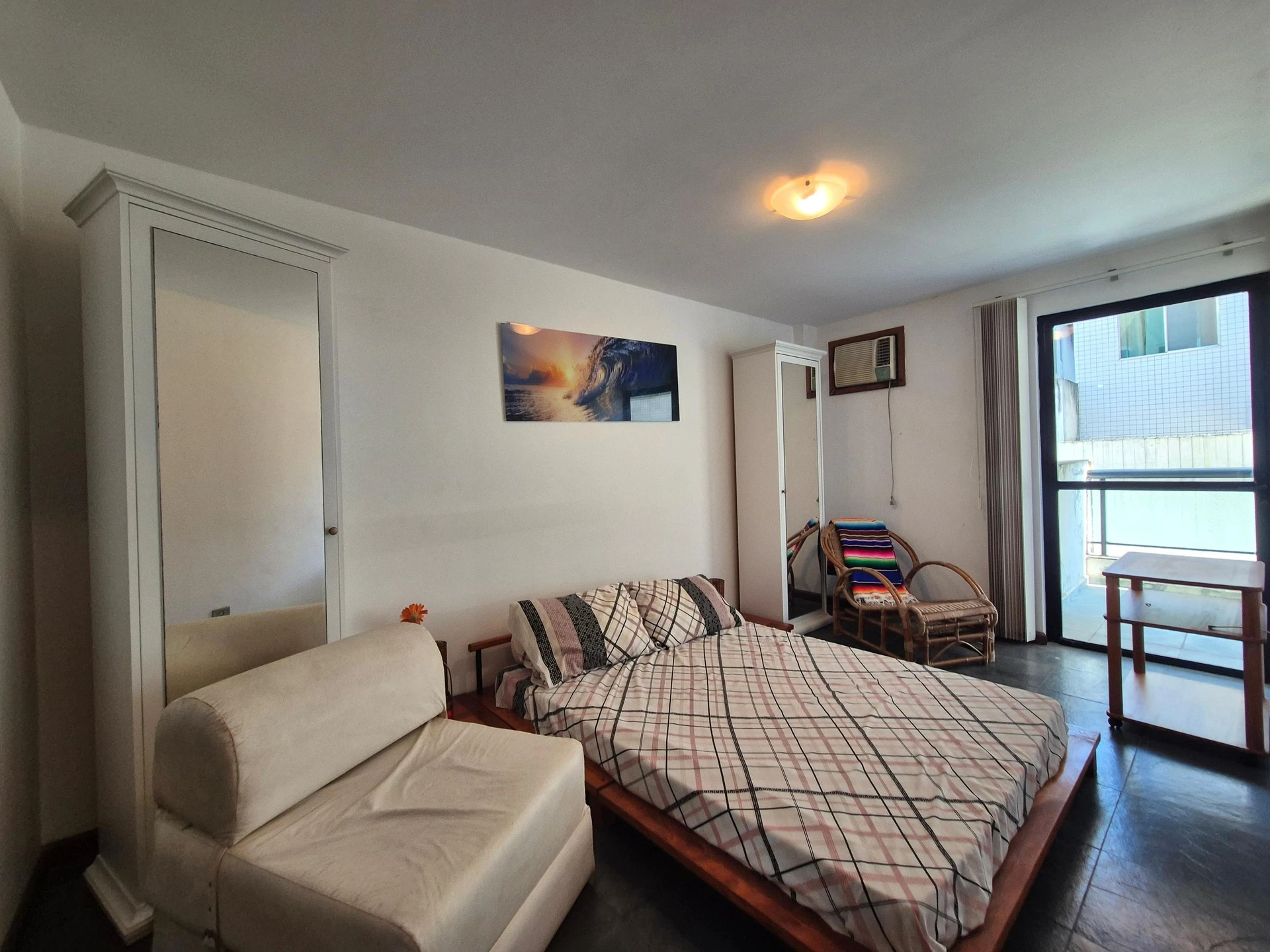 Glass-enclosed balcony in a 2-bedroom apartment, 84 m² — photo 5