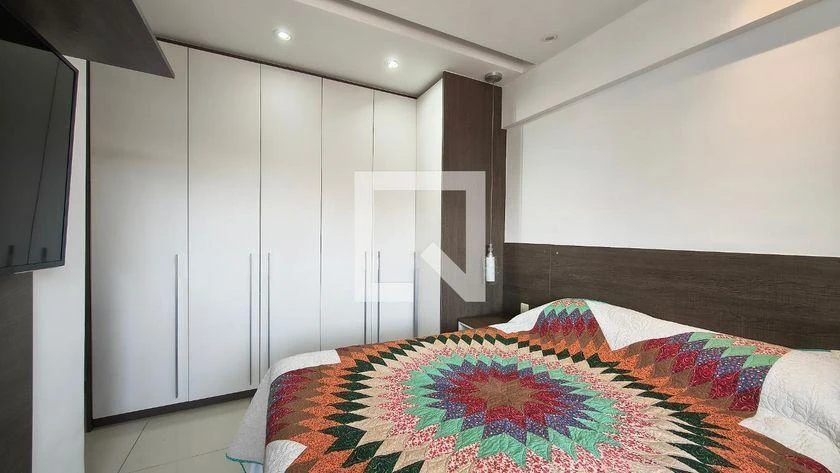 3-bedroom apartment in a building with a gym — photo 21
