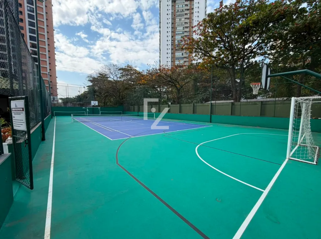 Duplex apartment on the 20th floor with city and water views — photo 53