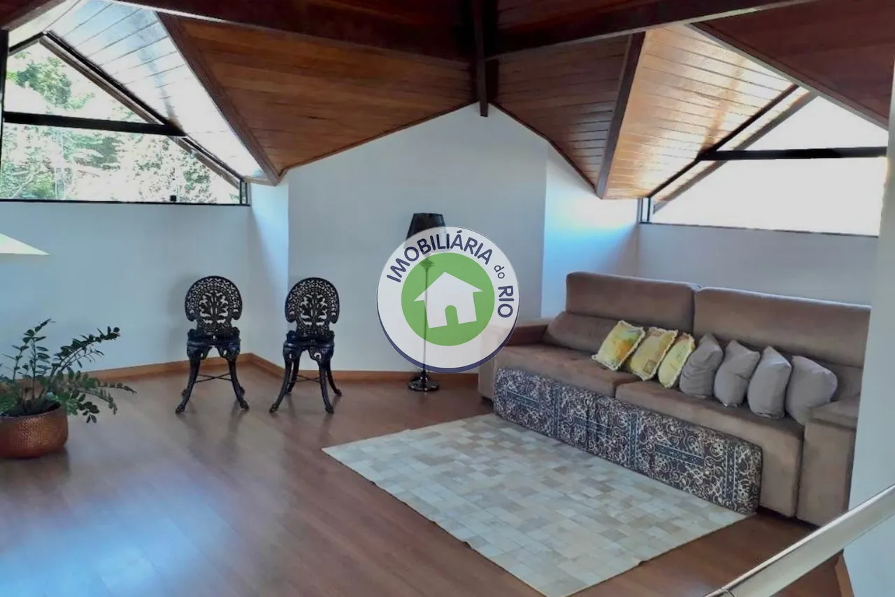Casa com 3 suítes e 4 banheiros, com 2 vagas — photo 5