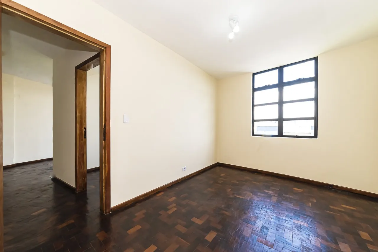 65 m² apartment with 2 bedrooms and separate kitchen — photo 25