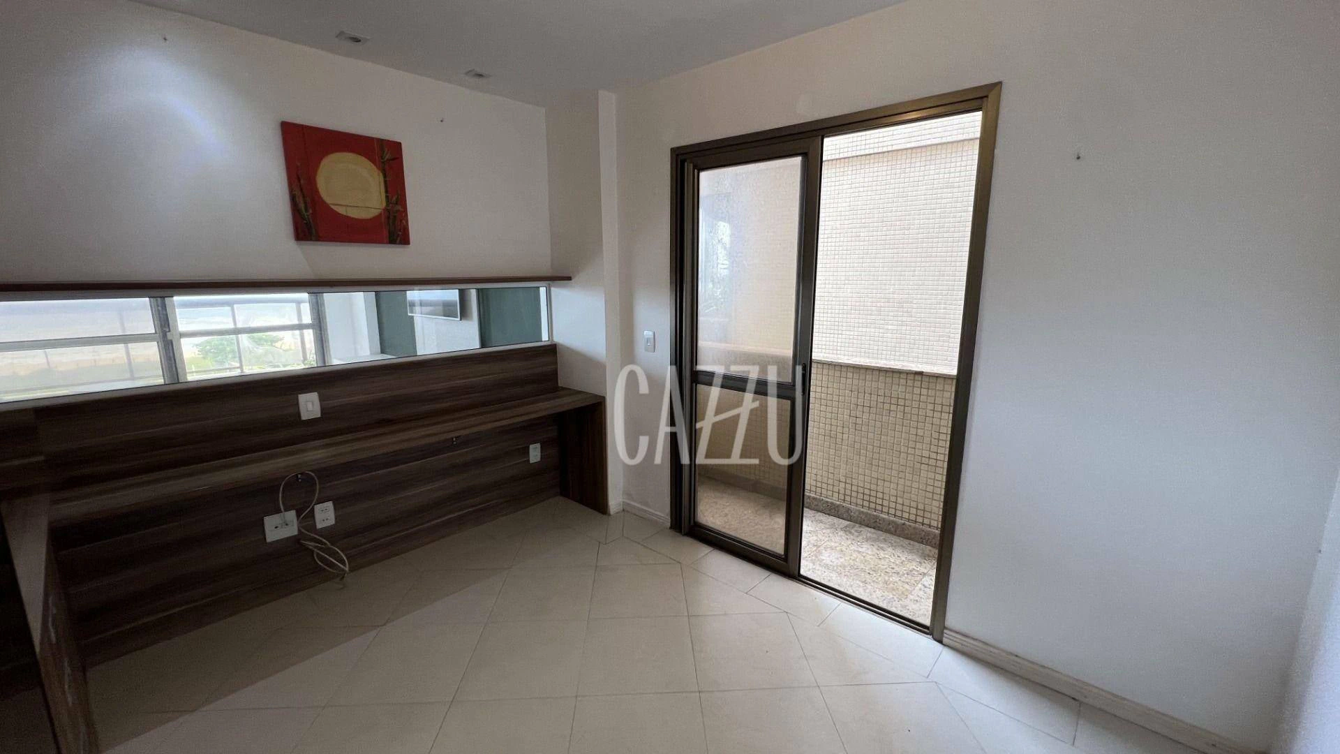 4-bedroom apartment in a building with a sauna — photo 12