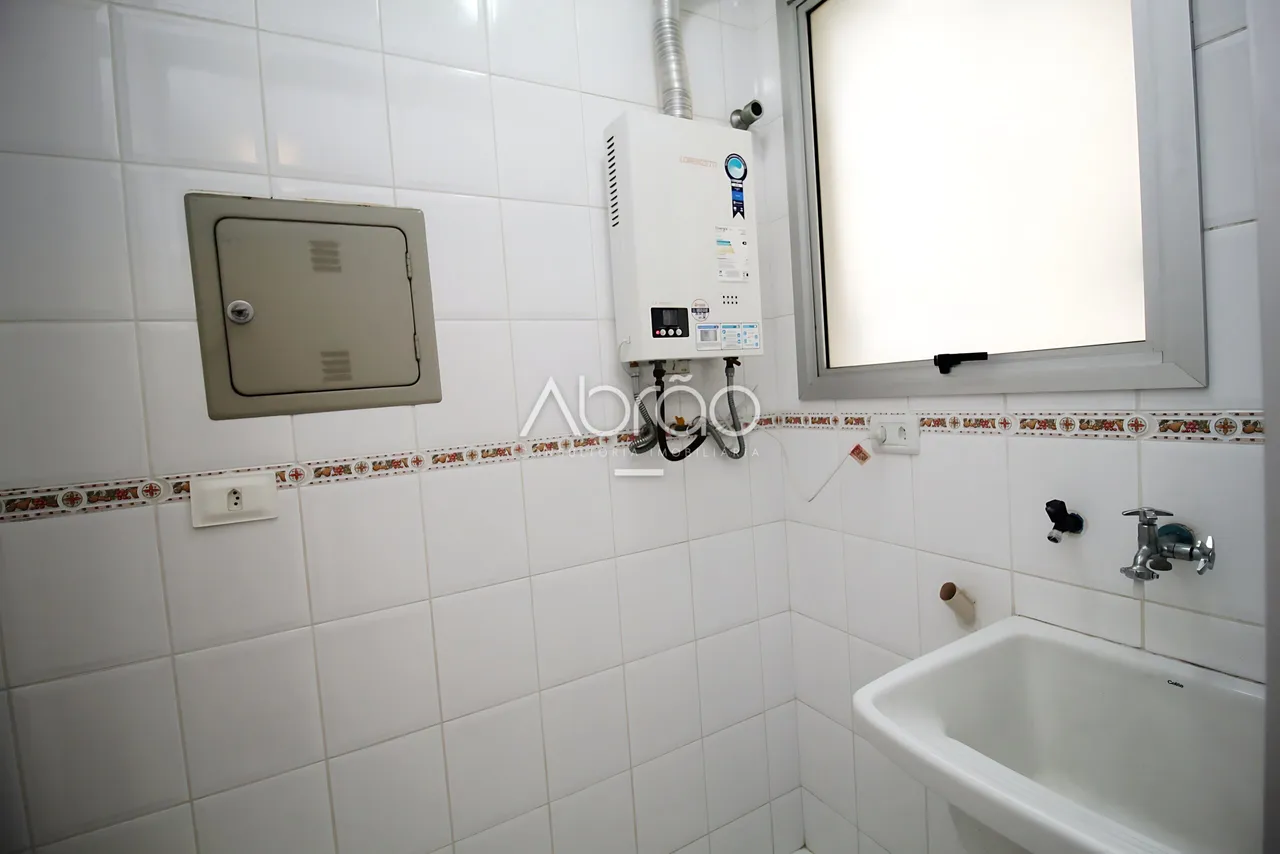 3-bedroom apartment with private balcony and built-in grill — photo 19