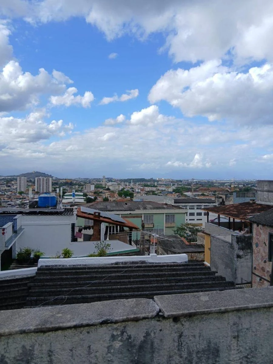 Unfurnished 140 m² house with 3 bedrooms and a suite — photo 22