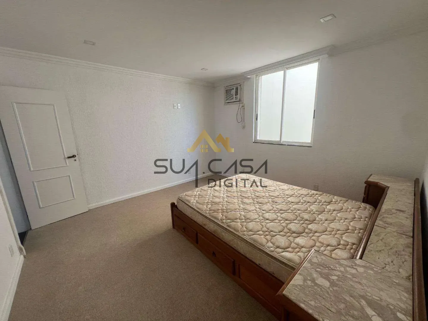House with 5 bedrooms, 5 bathrooms and built-in wardrobes — photo 51
