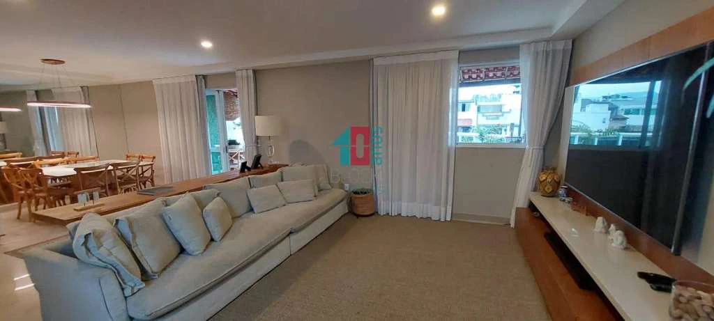 Furnished apartment with 3 en-suite bedrooms and 2 spots — photo 5