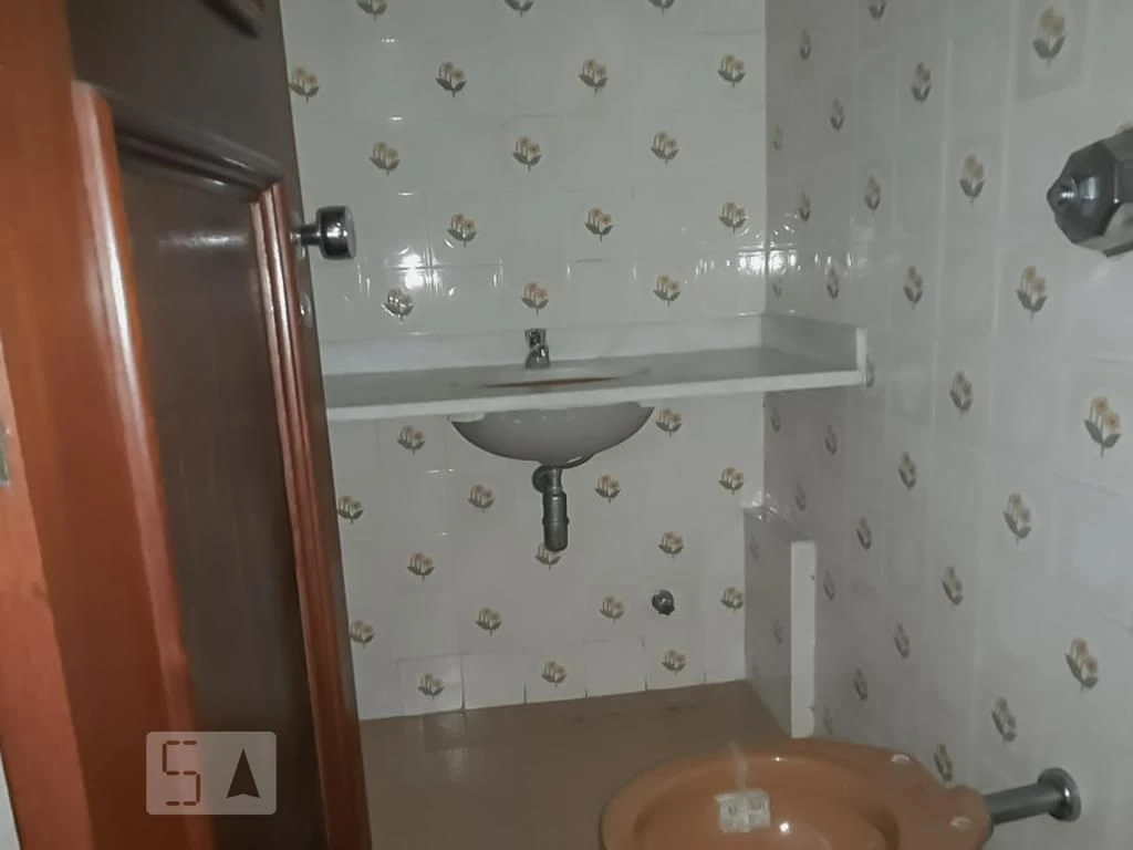 Apartment, 120 m², with wood or laminate floors — photo 16