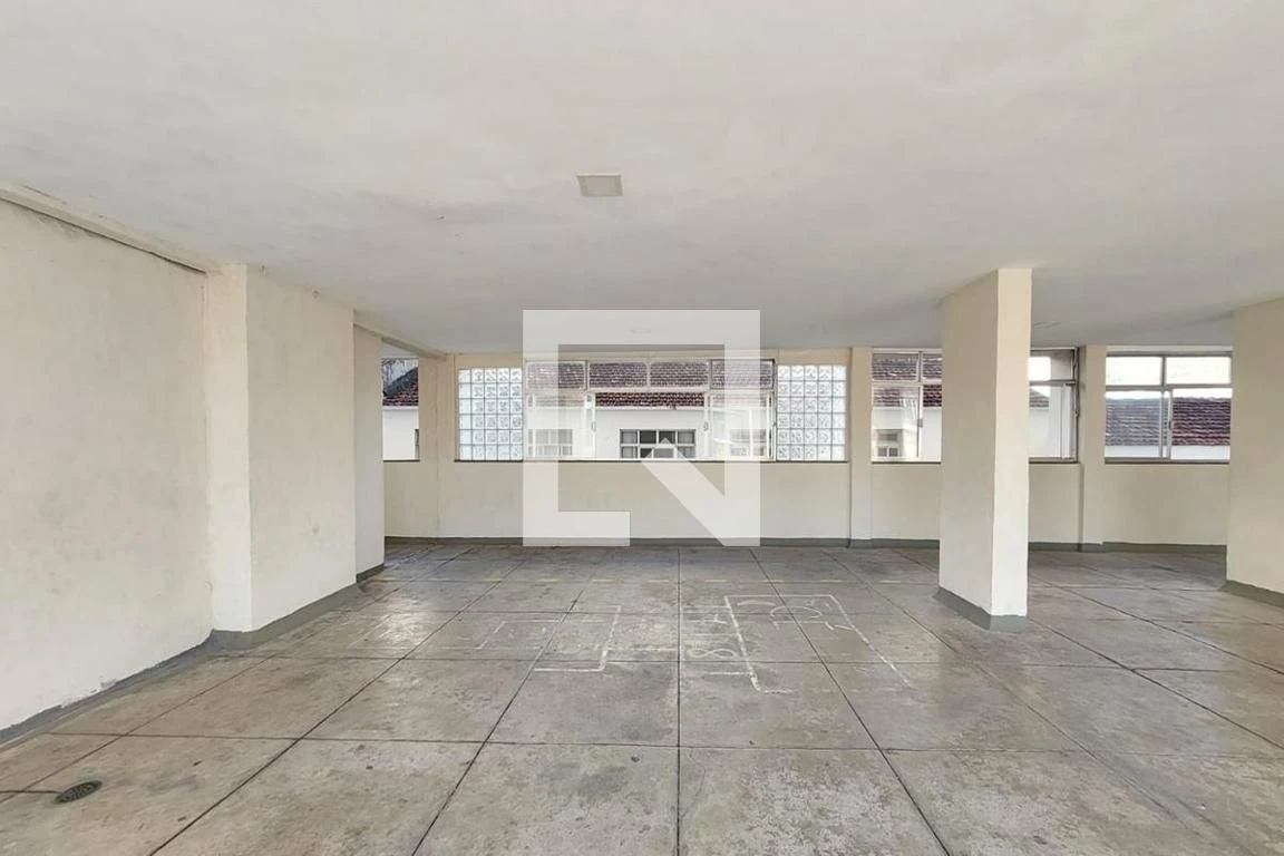 2-bedroom apartment in a building with a pool — photo 30