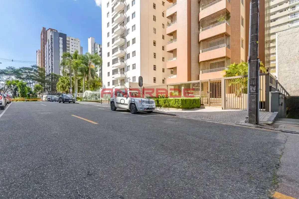 Unfurnished 3-bedroom apartment with 118 m² — photo 8