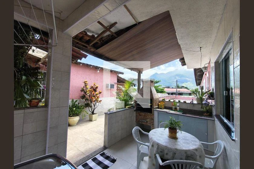 358 m² rental house with 2 bedrooms, suite and balcony — photo 19