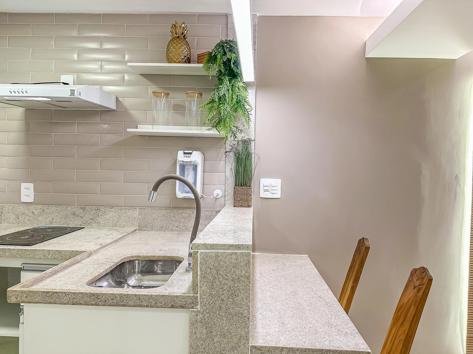 Меблированная квартира с 1 спальней и кухней open-plan — photo 5