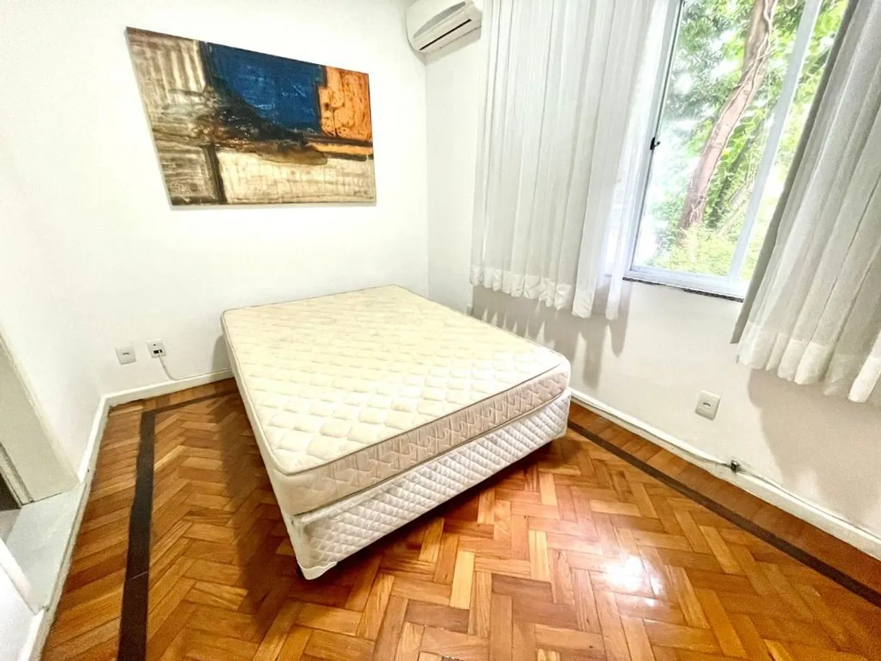 80 m² rental apartment with 2 bedrooms and balcony — photo 3