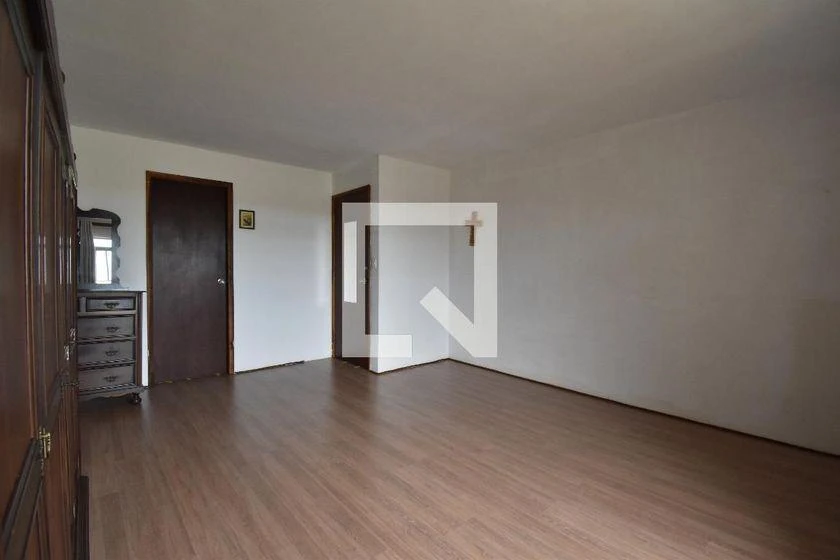 6-bedroom house with a washing machine in Curitiba — photo 5
