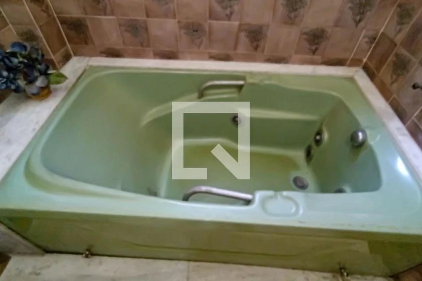Rental house with 4 bedrooms and 600 m² — photo 43