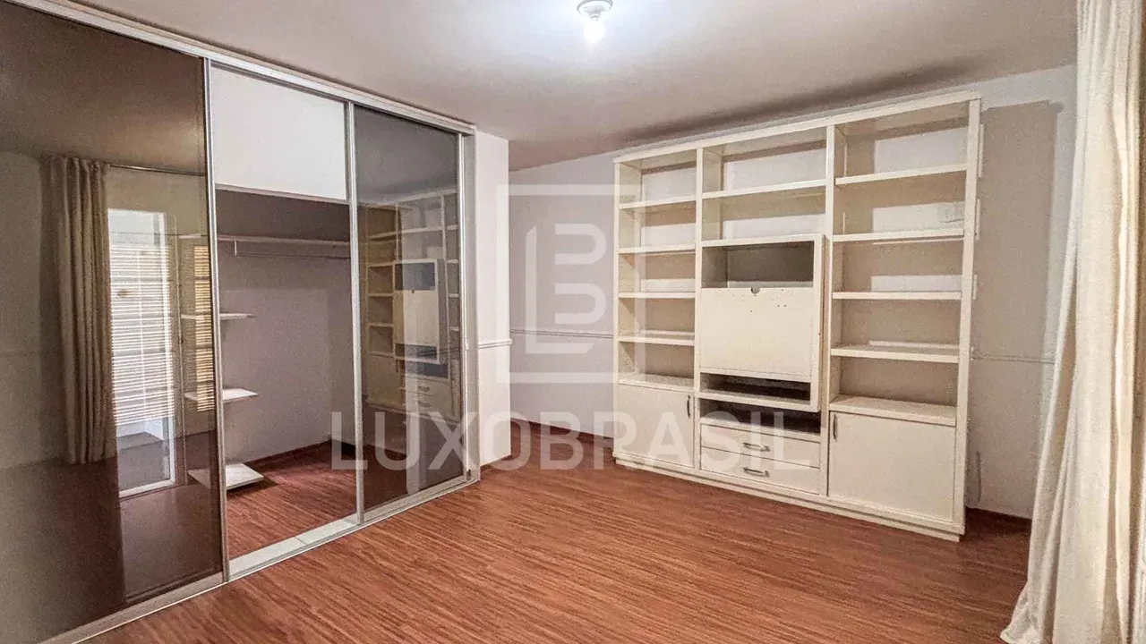 Casa com 5 quartos, 647 m² e churrasqueira na varanda — photo 25