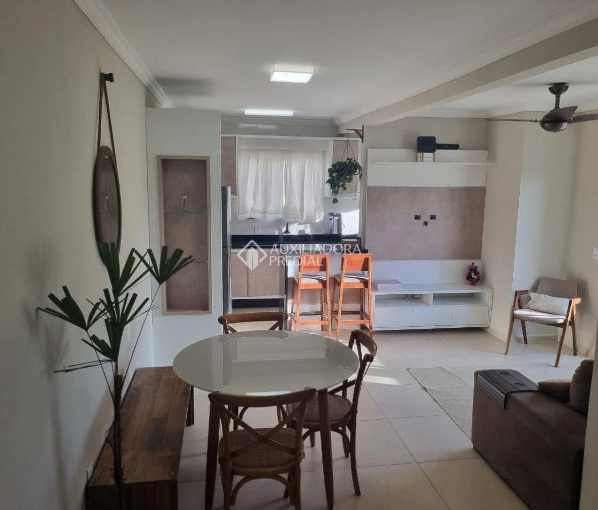 Departamento amueblado, 80 m², con balcón gourmet