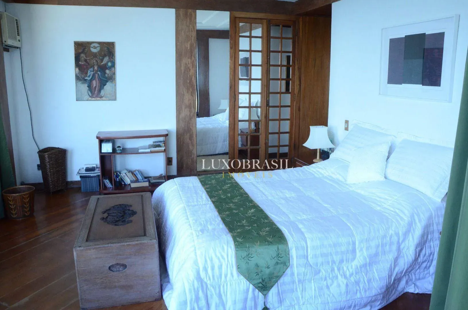 800 m² house with 5 bedrooms and 5 bathrooms — photo 21