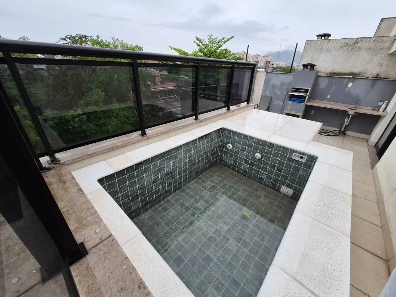 Apartment with 3 bedrooms and 3 bathrooms, balcony and terrace — photo 19
