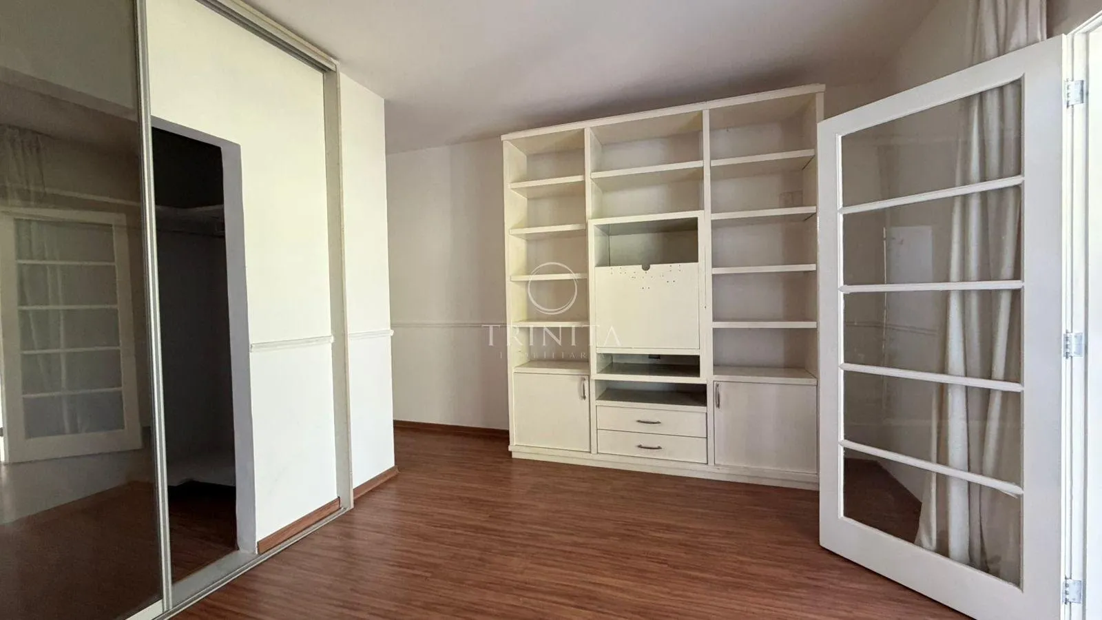 900 m² duplex house with 5 en-suite bedrooms — photo 37