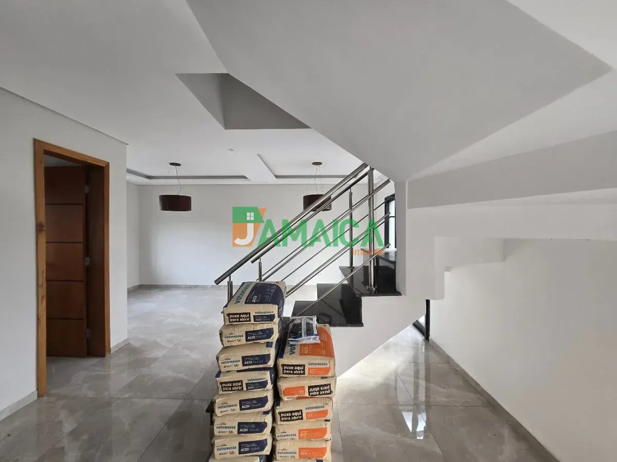 3-bedroom house with a grill on the balcony — photo 10
