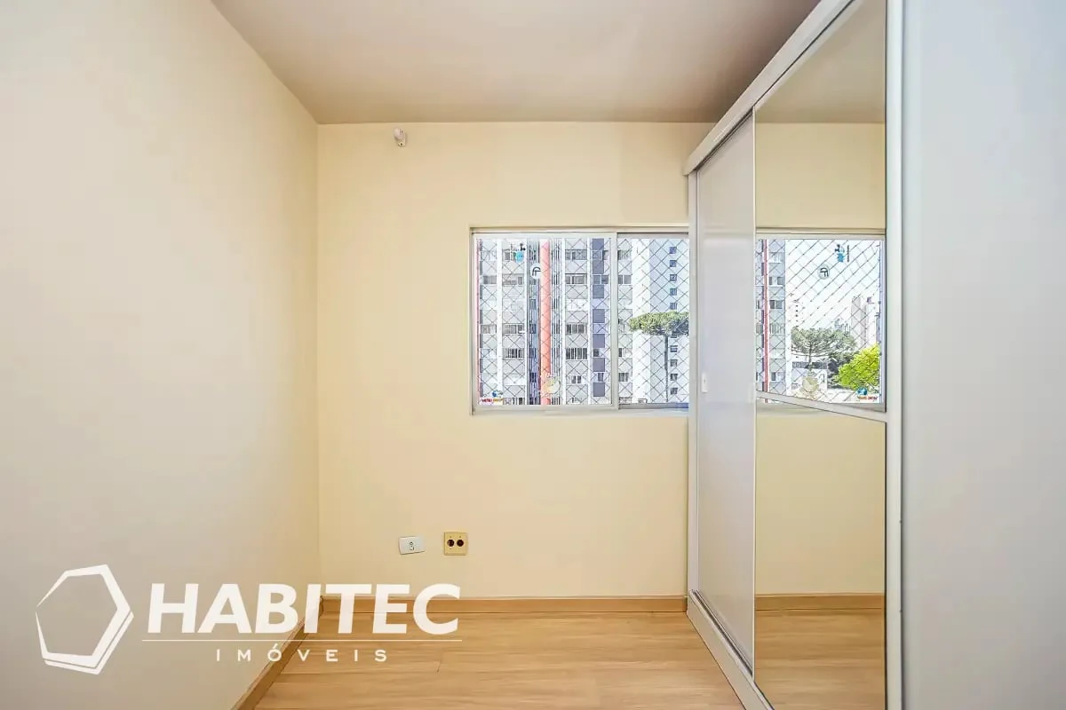 Квартира з 2 спальнями та дерев'яною підлогою або ламінатом — photo 15