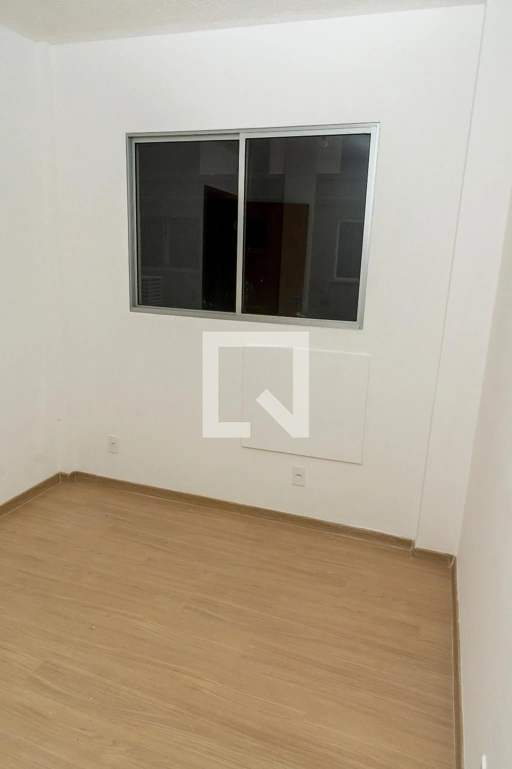 2-bedroom apartment in a building with a gym — photo 14