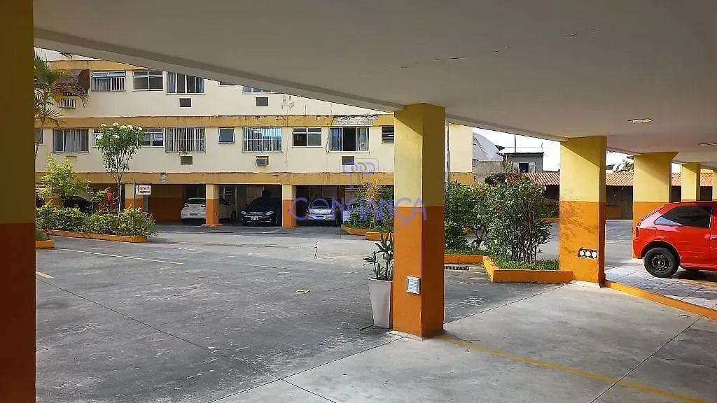 Apartamento com 2 dormitórios e mesa de trabalho — photo 12