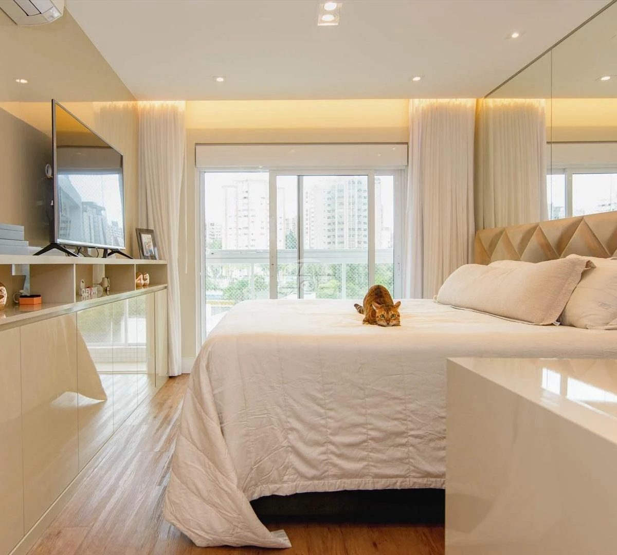 Furnished 3 en-suite apartment with open-plan kitchen — photo 25