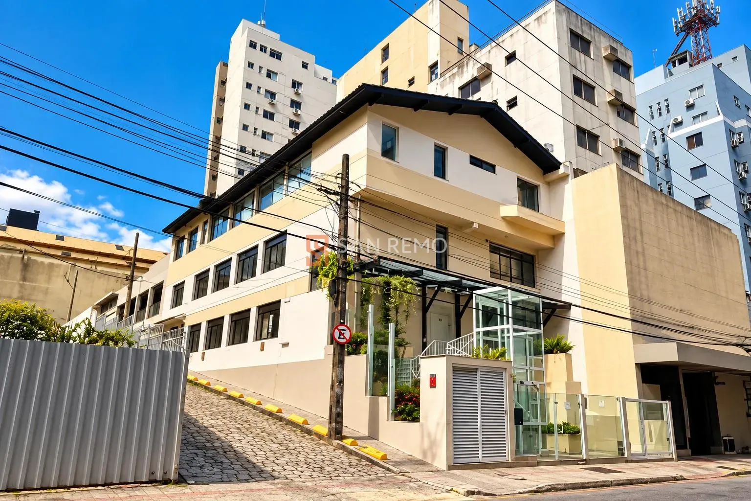 Дом: 8 спален, 353 м² — photo 19