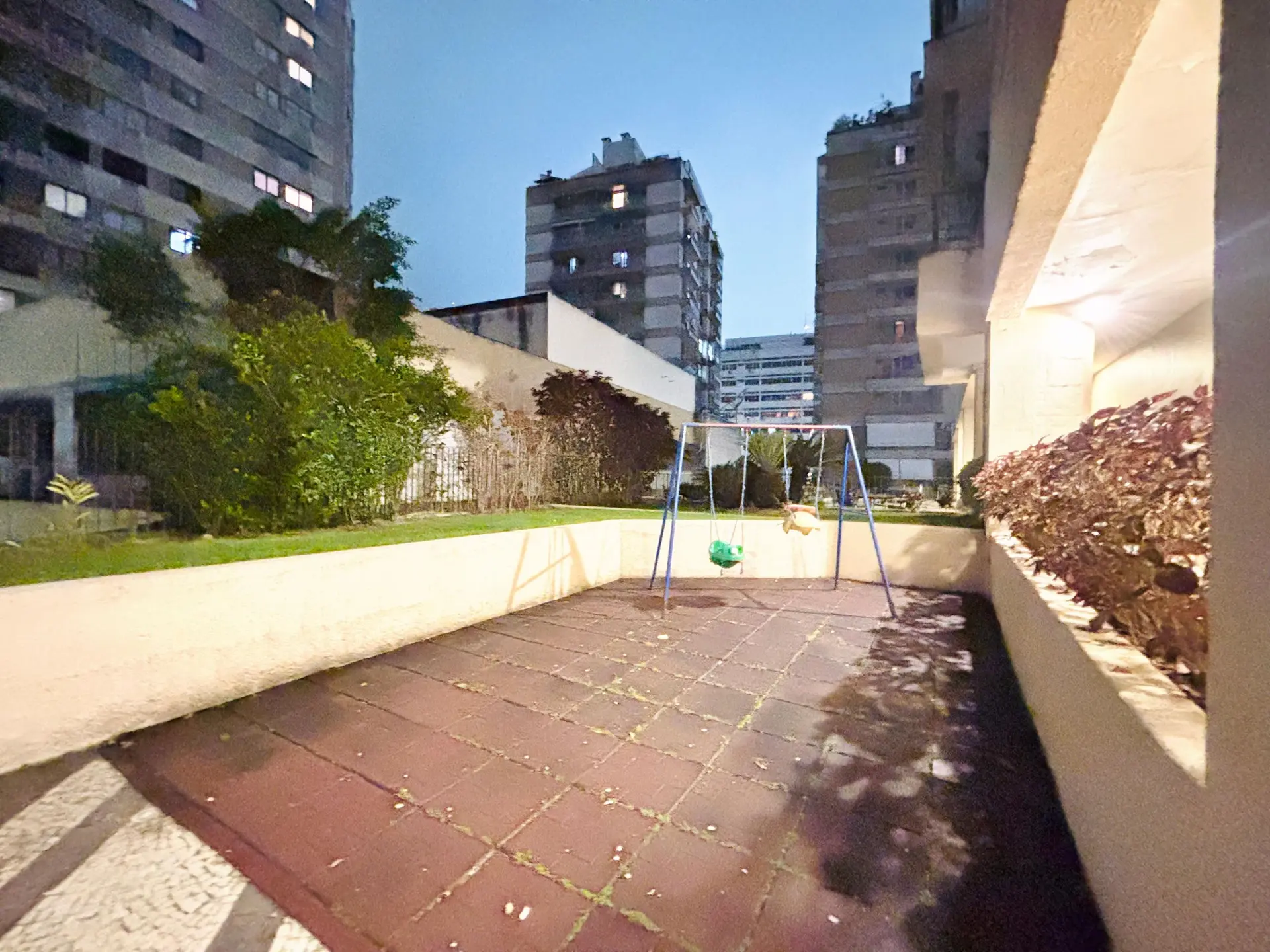 Washing machine in a 3-bedroom apartment, 401 m² — photo 19