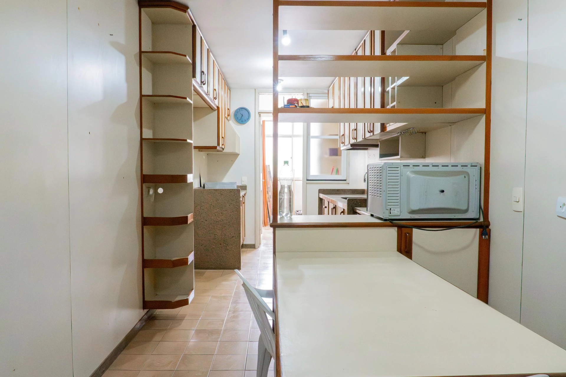 4-bedroom apartment with a mountain view in Rio de Janeiro — photo 11