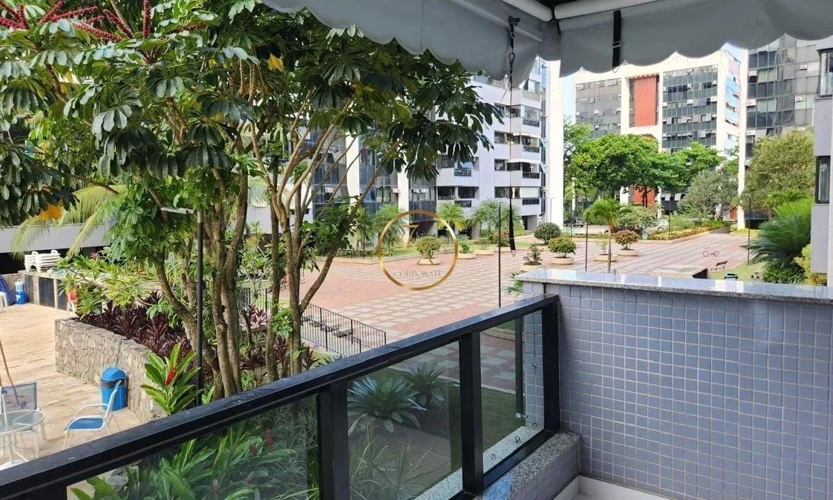 Unfurnished apartment with 4 bedrooms and closed kitchen — photo 6
