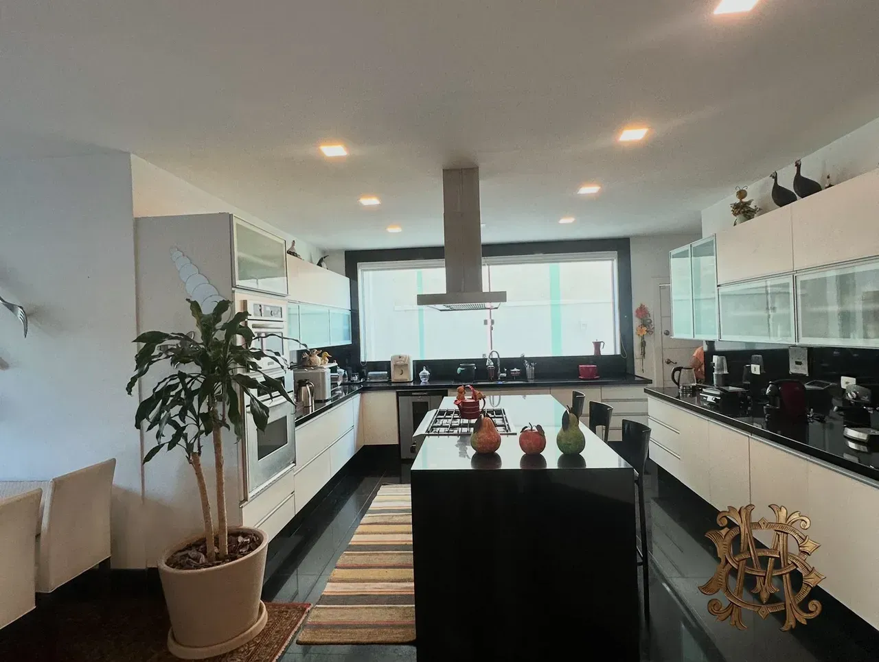Casa mobiliada com 1 quarto e área de 732 m² — photo 3