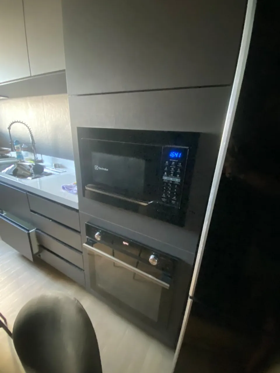 3-bedroom apartment in a building with a gym — photo 2