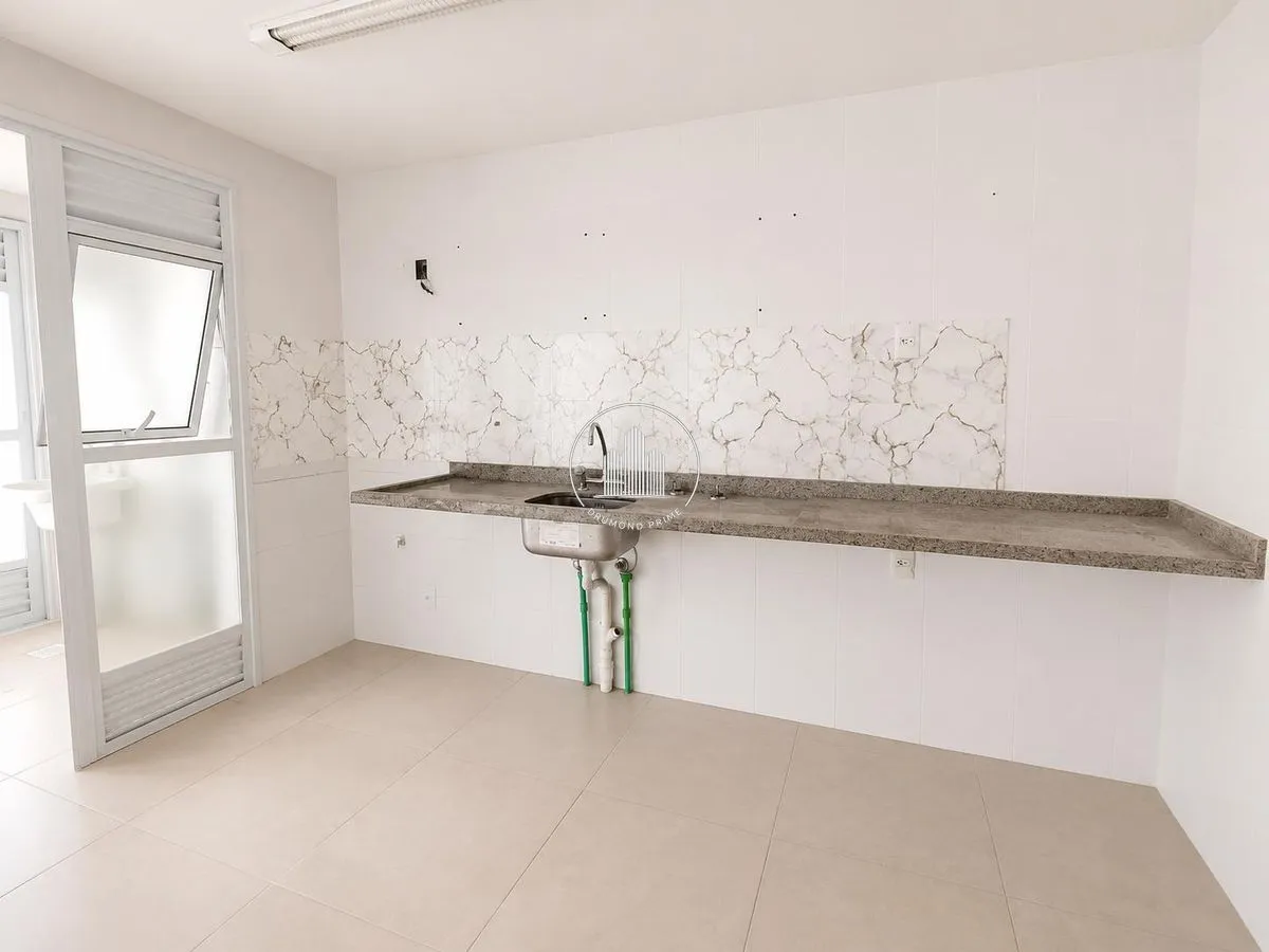 Unfurnished apartment with 3 en-suite bedrooms — photo 14