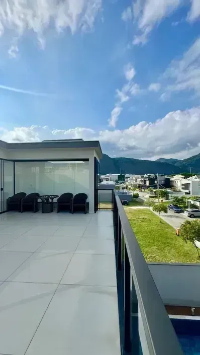 Casa com 5 suítes e piscina externa no condomínio — photo 51