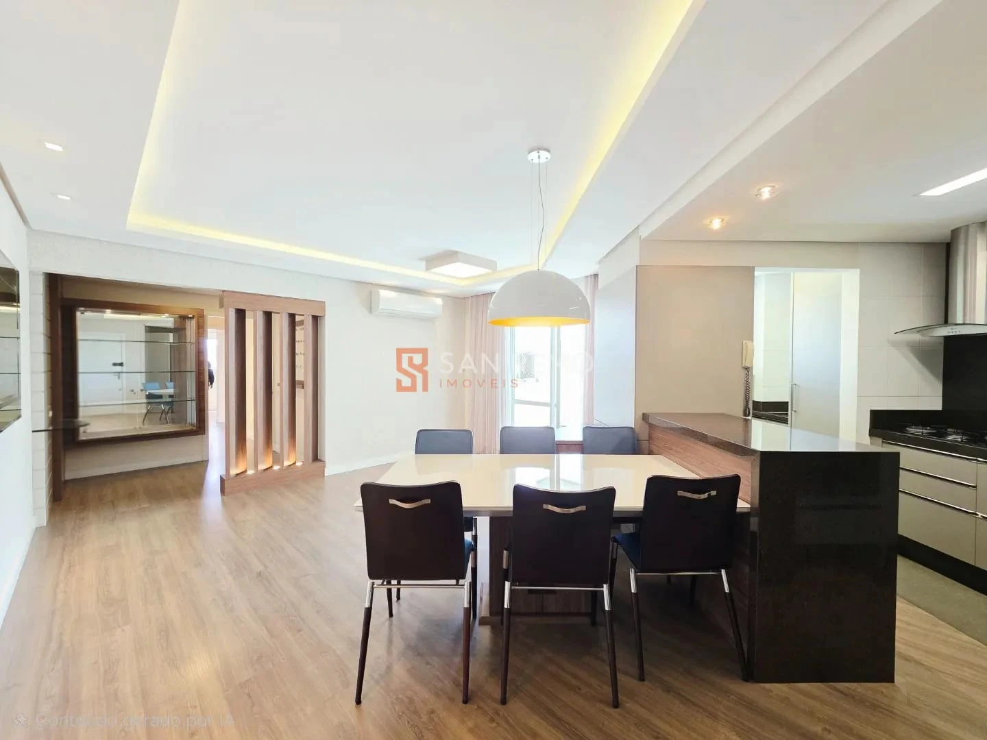 2-bedroom apartment in a building with a gym — photo 4