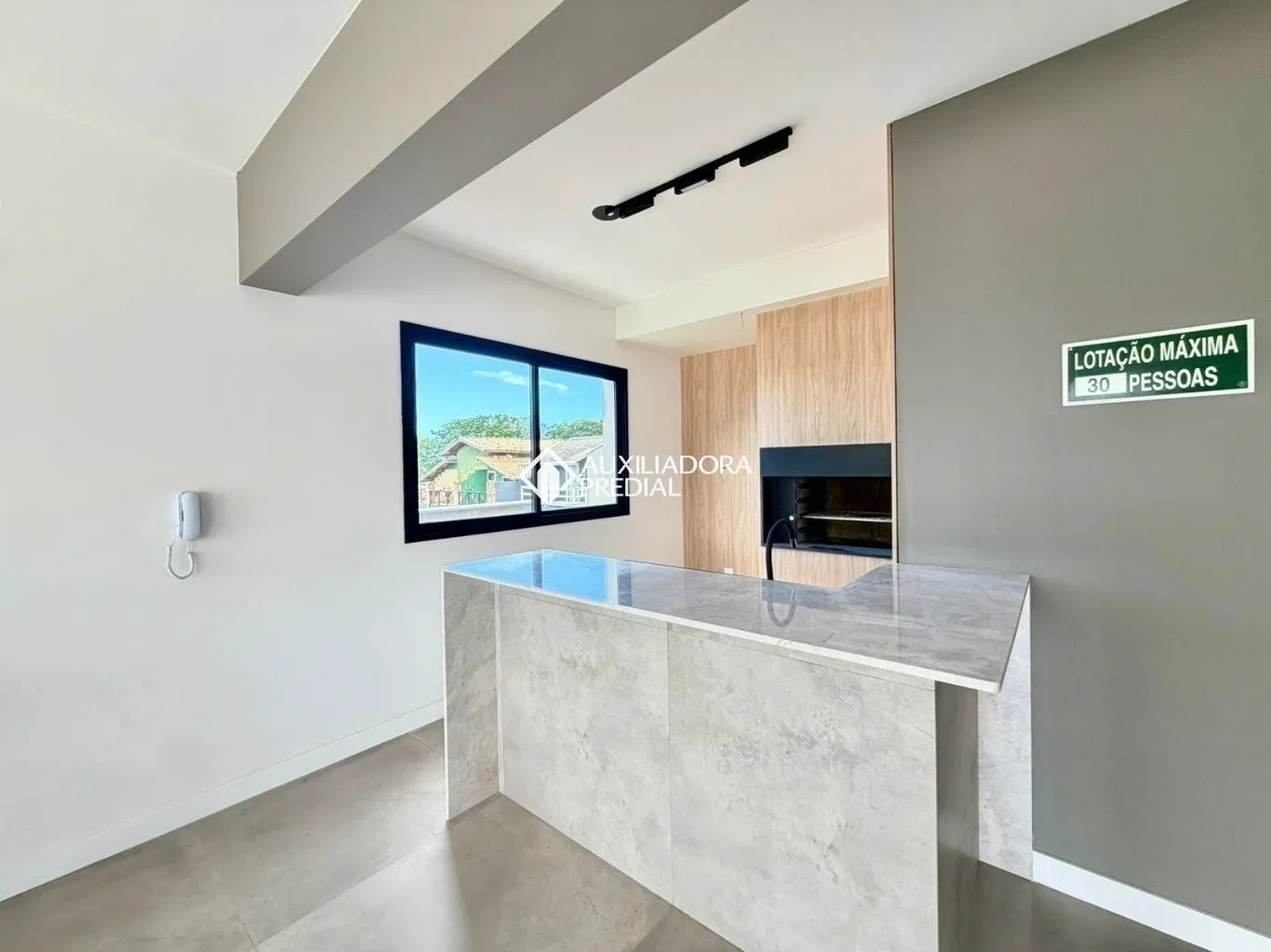 2-bedroom apartment with a home office — photo 8