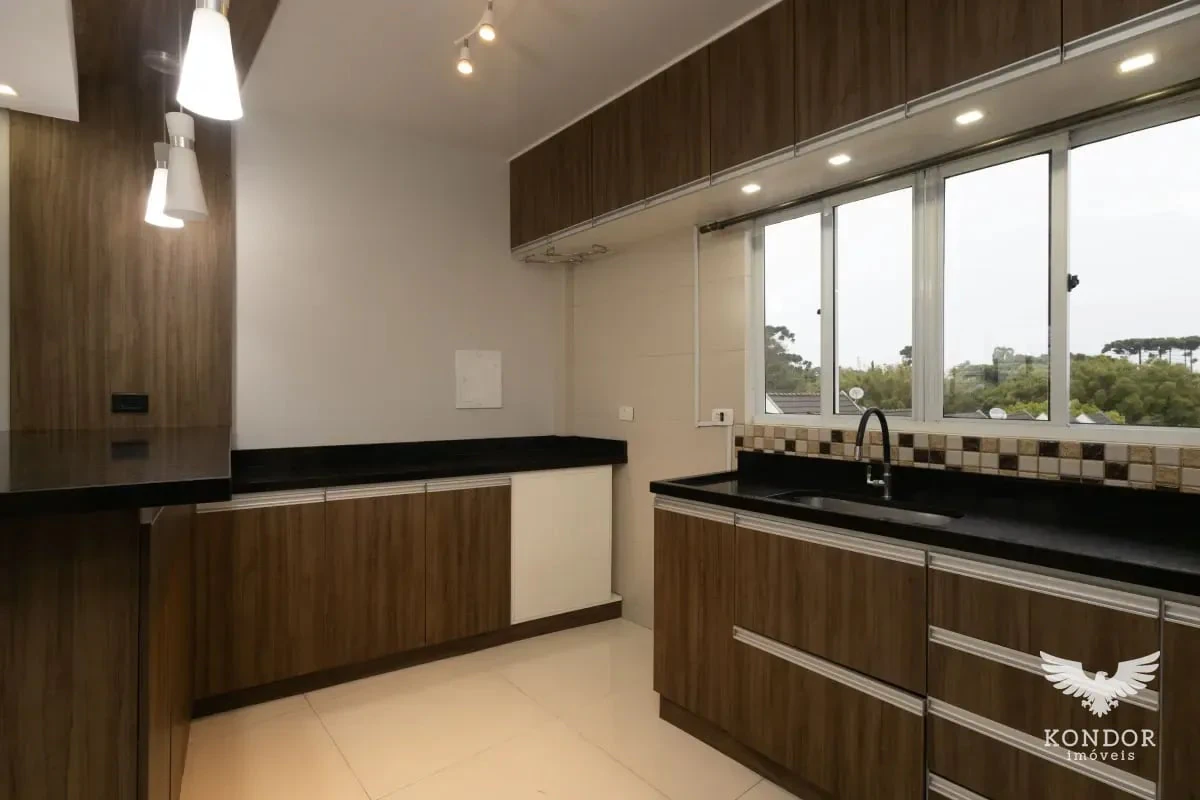 Apartamento com varanda envidraçada, Santa Felicidade — photo 11