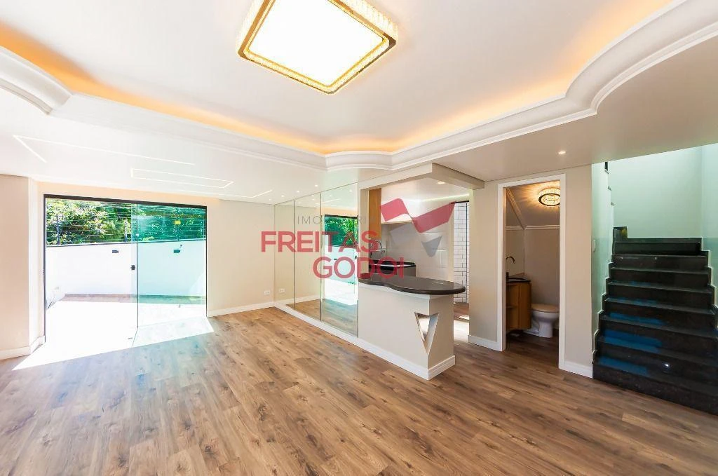 House, 103 m², with a glass-enclosed balcony — photo 3