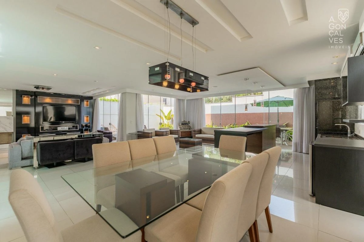 Furnished house with 3 en-suite bedrooms and balconies — photo 13