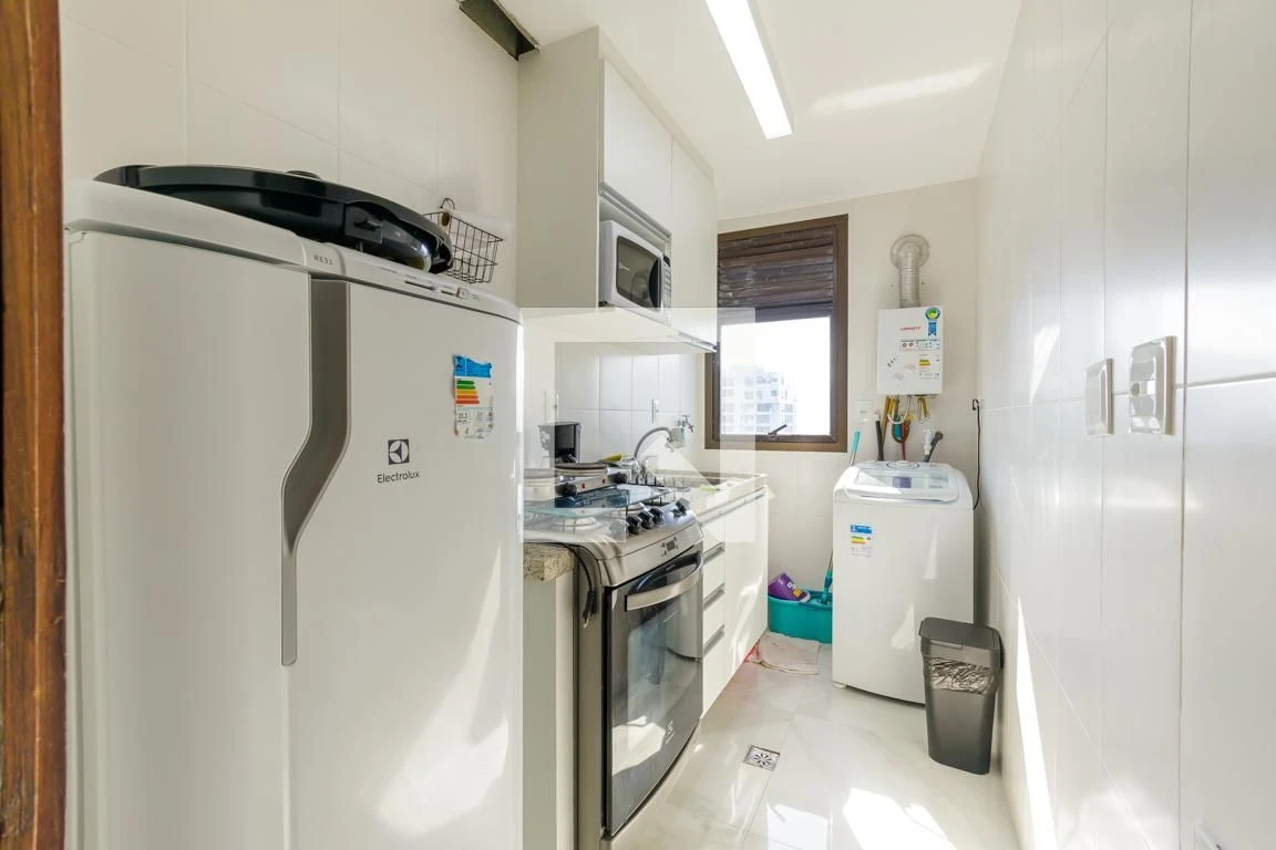 Apartamento mobiliado de 1 quarto com varanda fechada — photo 3