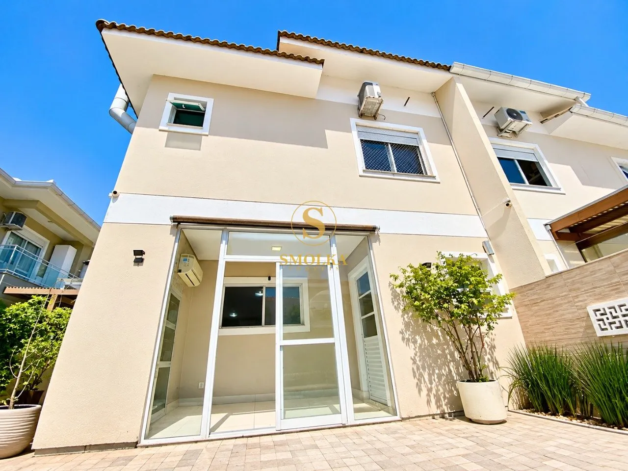 3-bedroom house with a walk-in closet in Florianópolis — photo 60