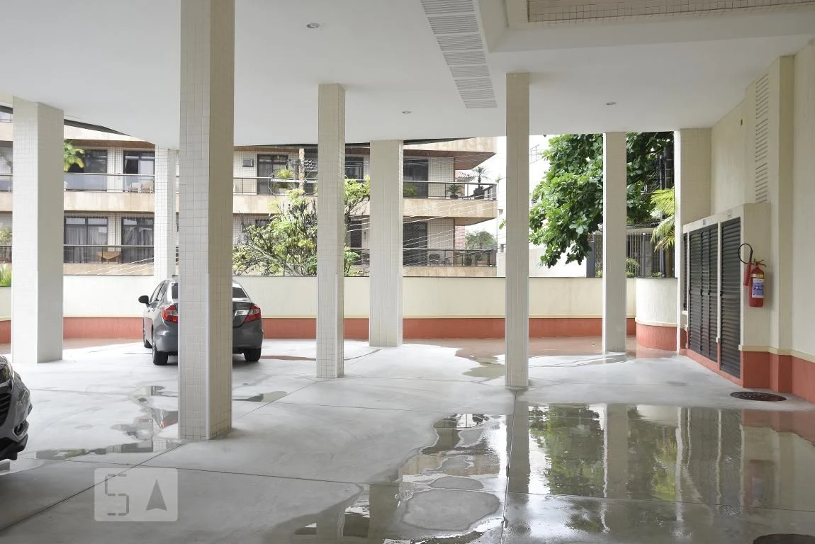 4-bedroom apartment (2 en-suite) with separate kitchen — photo 24