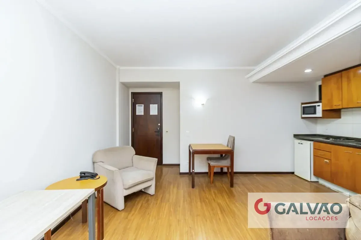 Wood or laminate floors in a one-bedroom apartment, 42 m² — photo 7