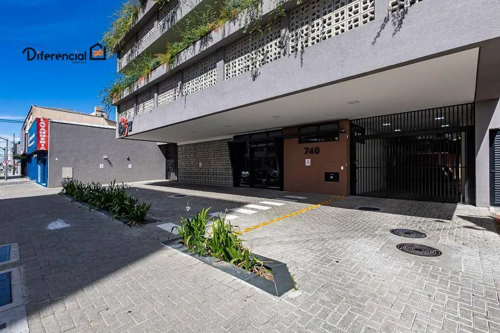 Estudio amueblado con cocina abierta y balcón — photo 80