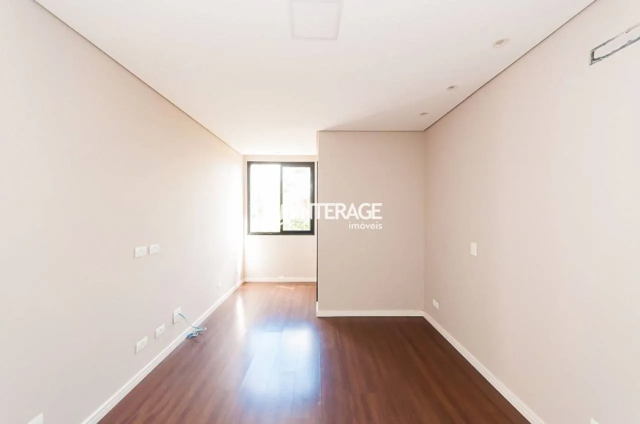 3-bedroom house with a washing machine in Curitiba — photo 51