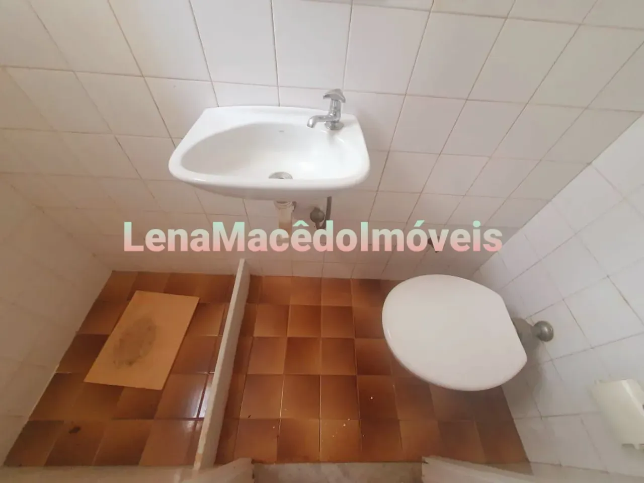 4-bedroom apartment with balcony and 1 parking space — photo 44