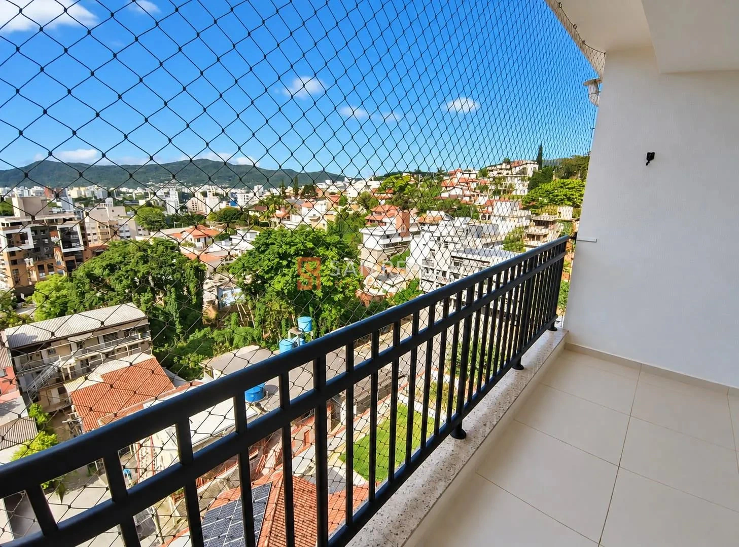 2-bedroom apartment with a washing machine in Florianópolis — photo 12