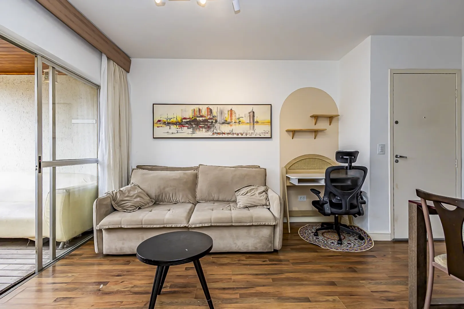 Furnished apartment, 53 m², with a home office